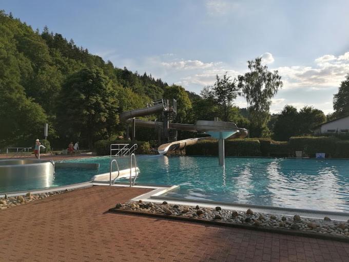 Ferienhaus Hescheld With Private Jacuzzi Hellenthal Dış mekan fotoğraf
