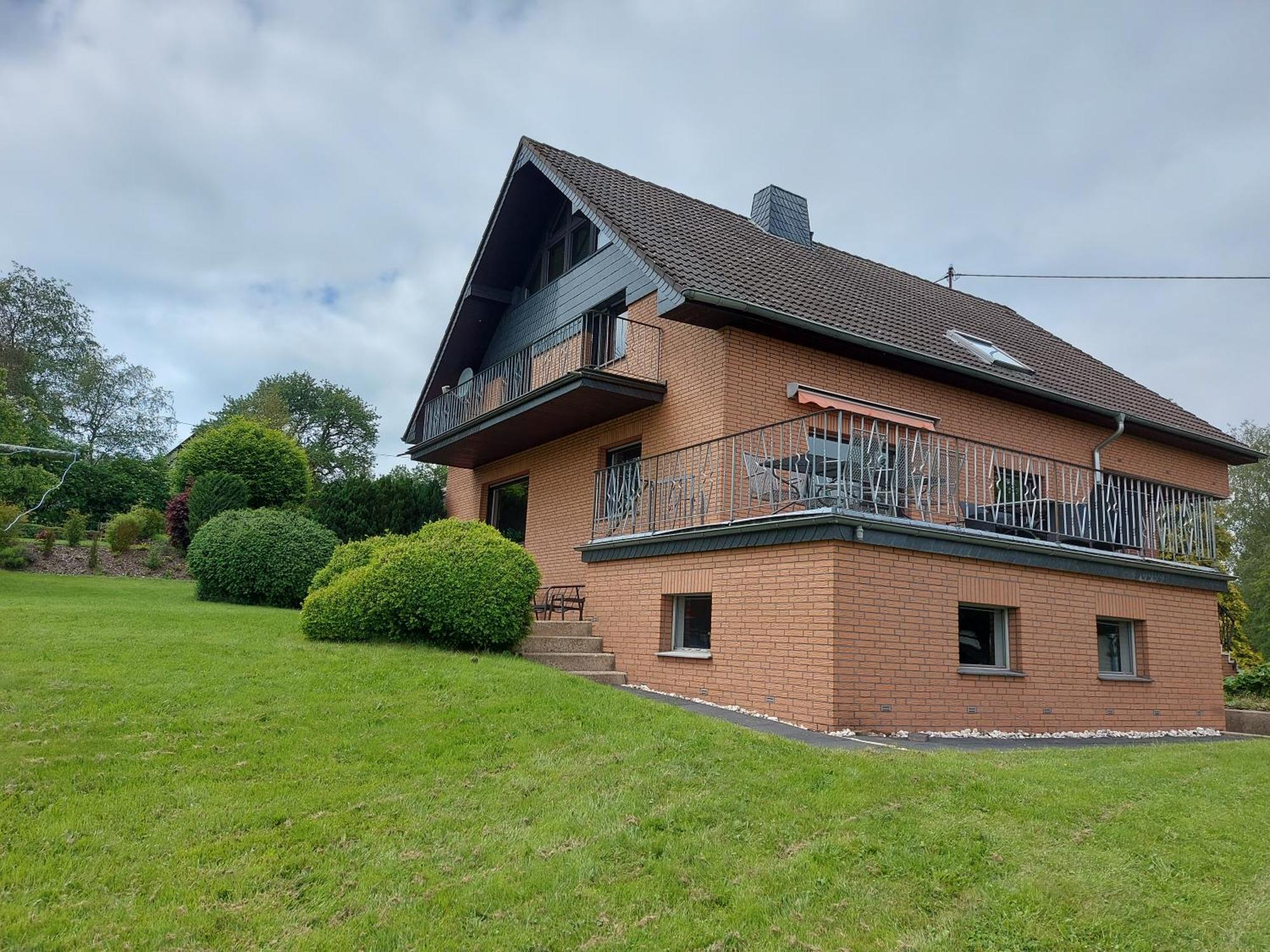 Ferienhaus Hescheld With Private Jacuzzi Hellenthal Dış mekan fotoğraf